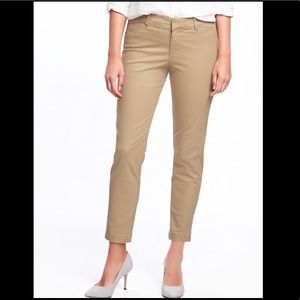 Old Navy Mid-Rise Pixie Chinos - Camelot